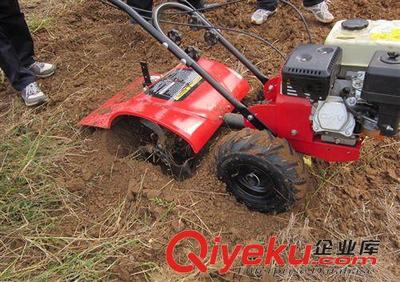 微耕機 廠家直銷小型汽油微耕機自走開溝松土除草機鶴壁新鄉農機直銷-義烏市昊馳五金工具廠提供微耕機 廠家直銷小型汽油微耕機自走開溝松土除草機鶴壁新鄉農機直銷的相關介紹、產品、服務、圖片、價格義烏市昊馳五金工具廠、微耕機;多功能松土機;田園管理機;小型旋耕機;地鉆;挖坑機;植樹機;碎枝機;粉碎機;剪草機;草坪機;質保機械;割草機;打草機;多功能剪草機;碎木機;背負式割草機;掃雪機;吹雪機;打孔機
